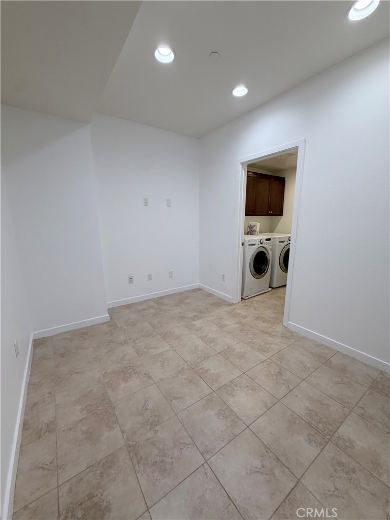 533 Rockefeller Irvine, CA 92612 - Photo 10 of 17