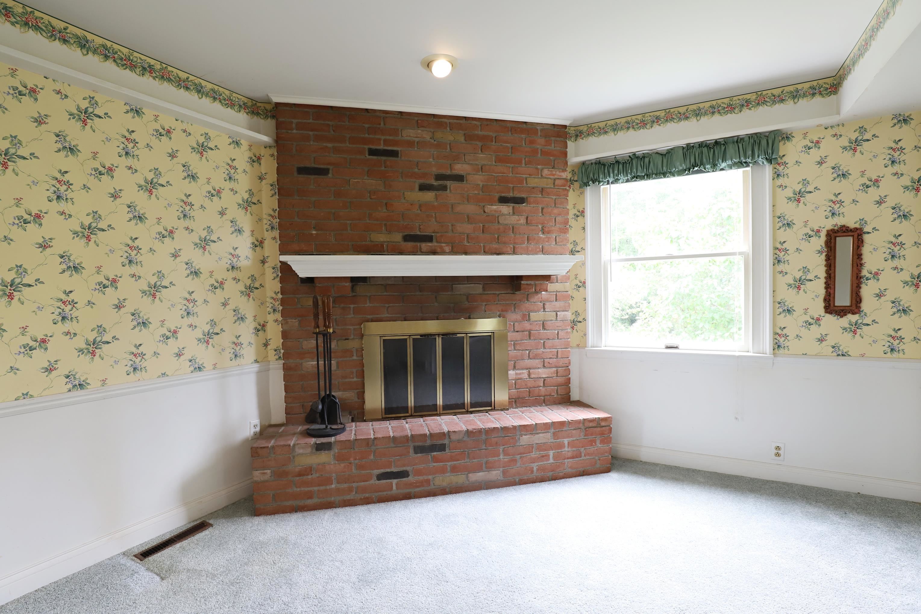 1365 East Mt Morris Road Mount Morris, MI 48458 - Photo 13 of 44 50147448-38945183-f496-45ee-8c5e-c5dc233a3b6e.JPG