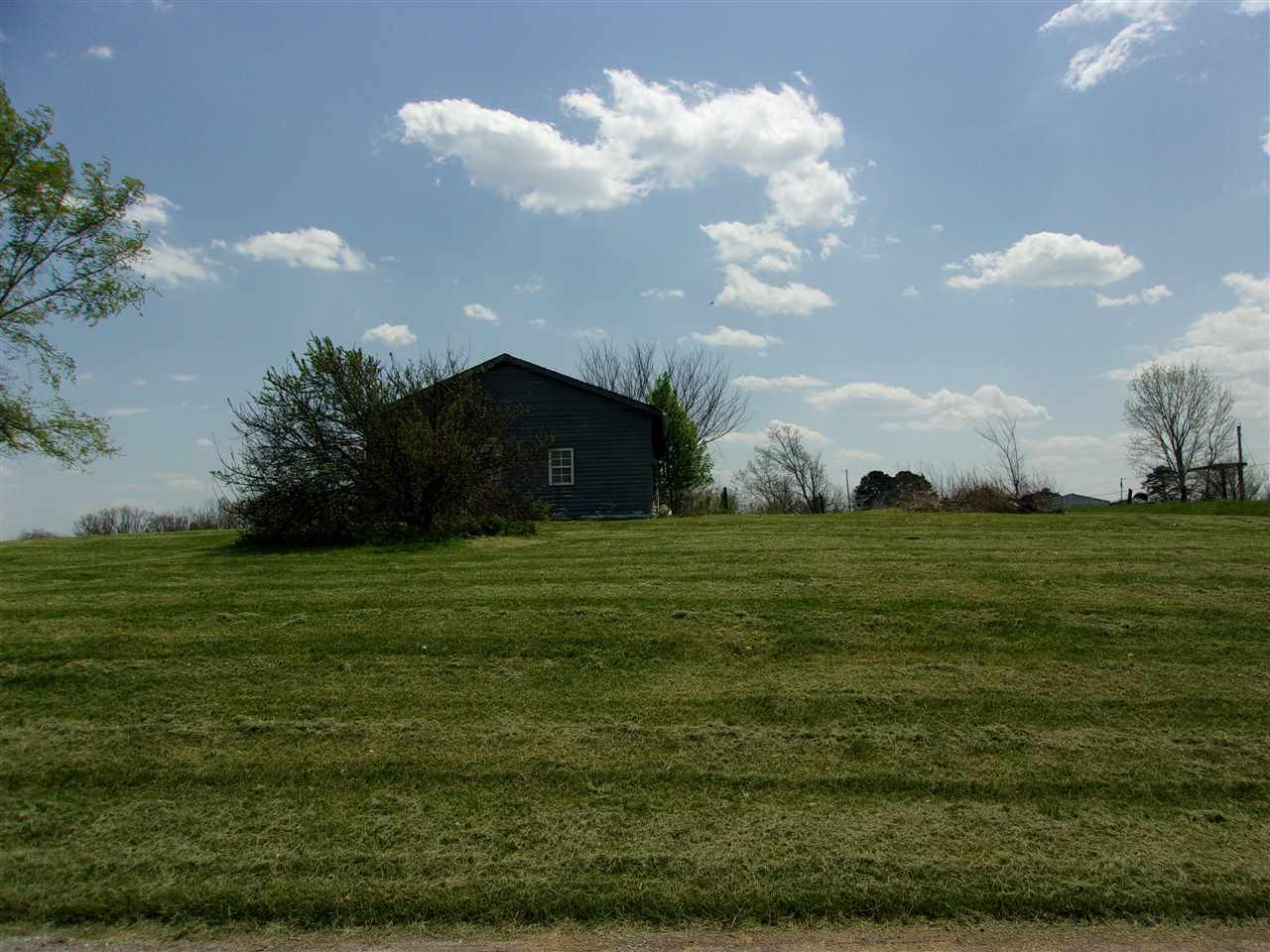 3433 Center Ridge Road De Mossville, KY 41033 - Photo 1 of 13 Gallery Image 1