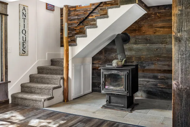 $495,000 | 935 Old Manchester Road, Peru, VT 05152