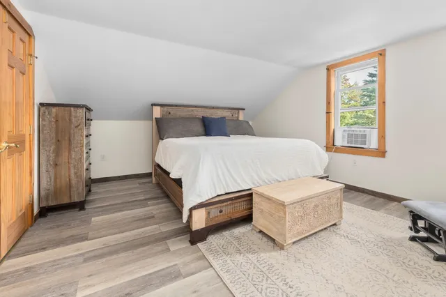 $495,000 | 935 Old Manchester Road, Peru, VT 05152