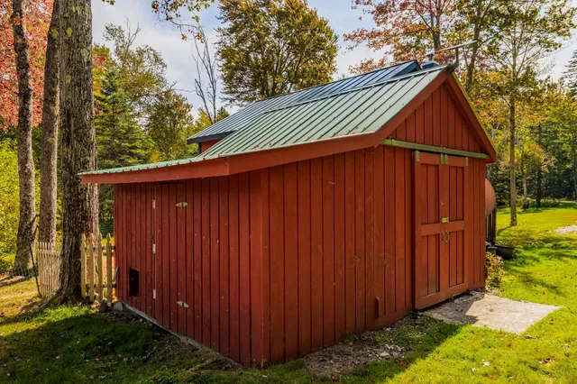 $495,000 | 935 Old Manchester Road, Peru, VT 05152