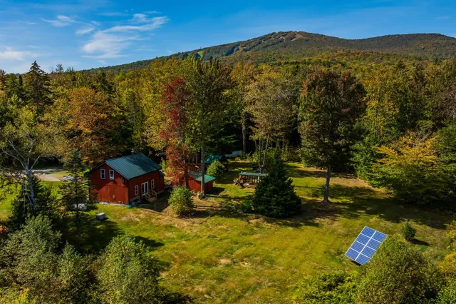 $495,000 | 935 Old Manchester Road, Peru, VT 05152