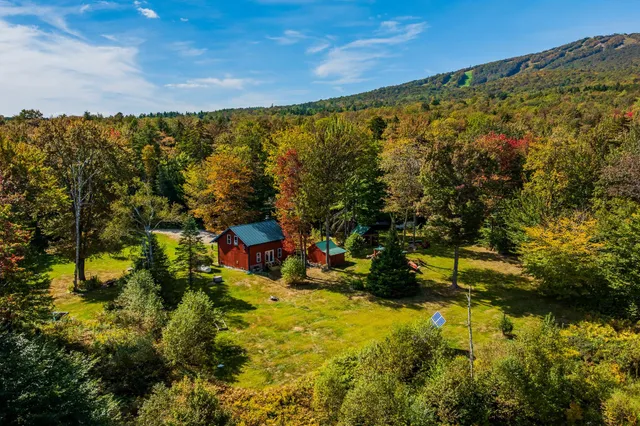 $495,000 | 935 Old Manchester Road, Peru, VT 05152