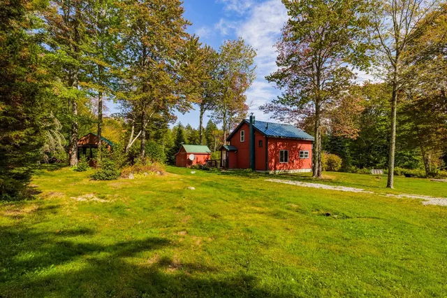 $495,000 | 935 Old Manchester Road, Peru, VT 05152
