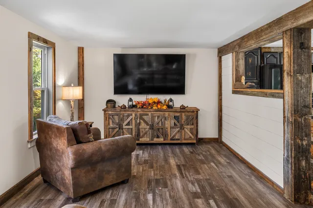 $495,000 | 935 Old Manchester Road, Peru, VT 05152