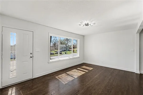 $285,000 | 2720 Hagemann Street, Kansas City, KS 66106
