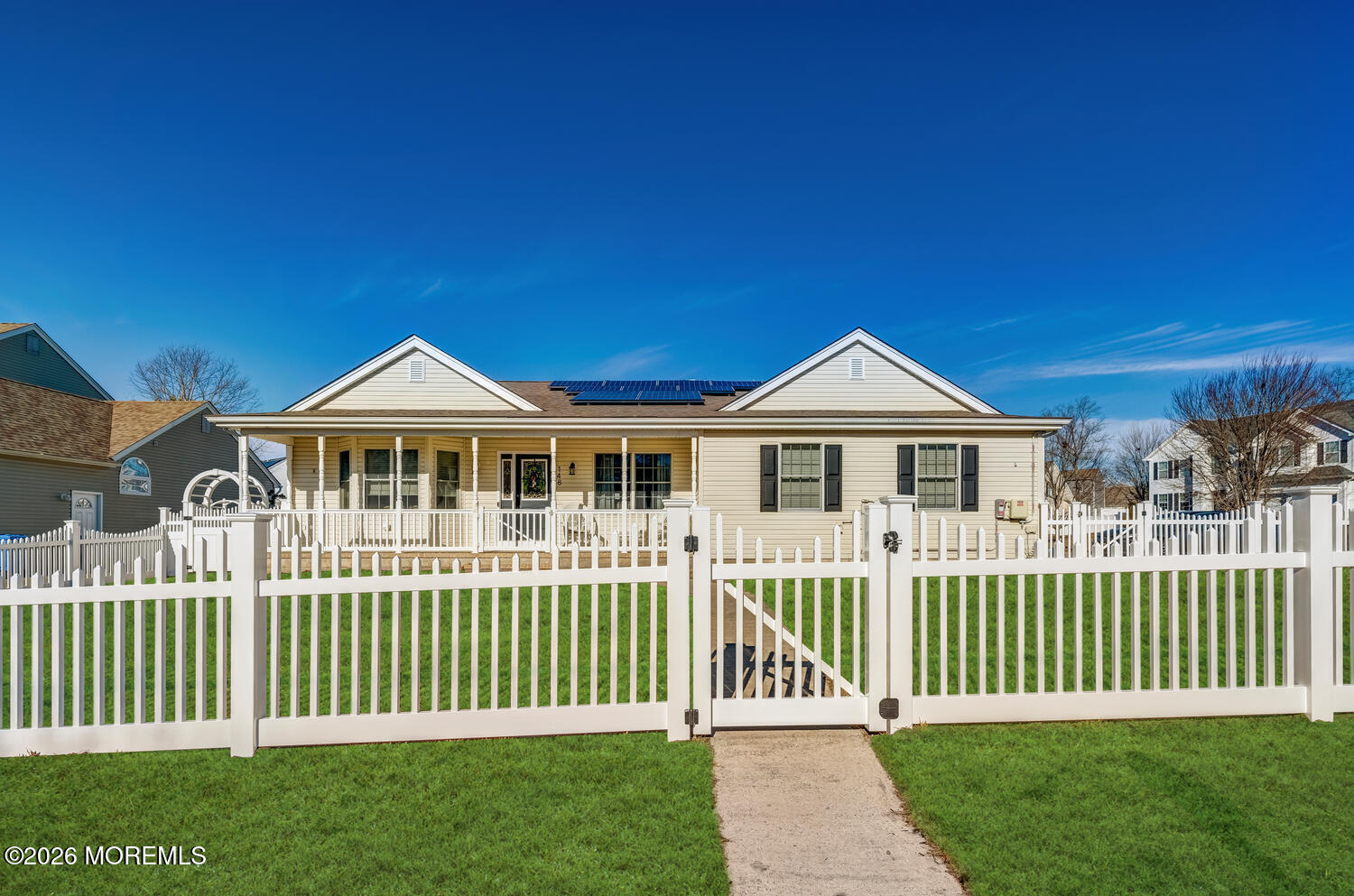 148 Compass Rd Manahawkin NJ-large-003-0