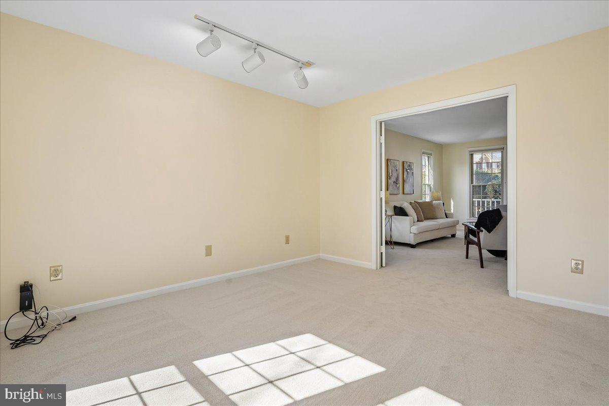8501 Silverview Drive Lorton, VA 22079 - Photo 25 of 72