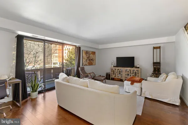 $252,000 | 21 Hamill Road, Unit 21F, Baltimore, MD 21210