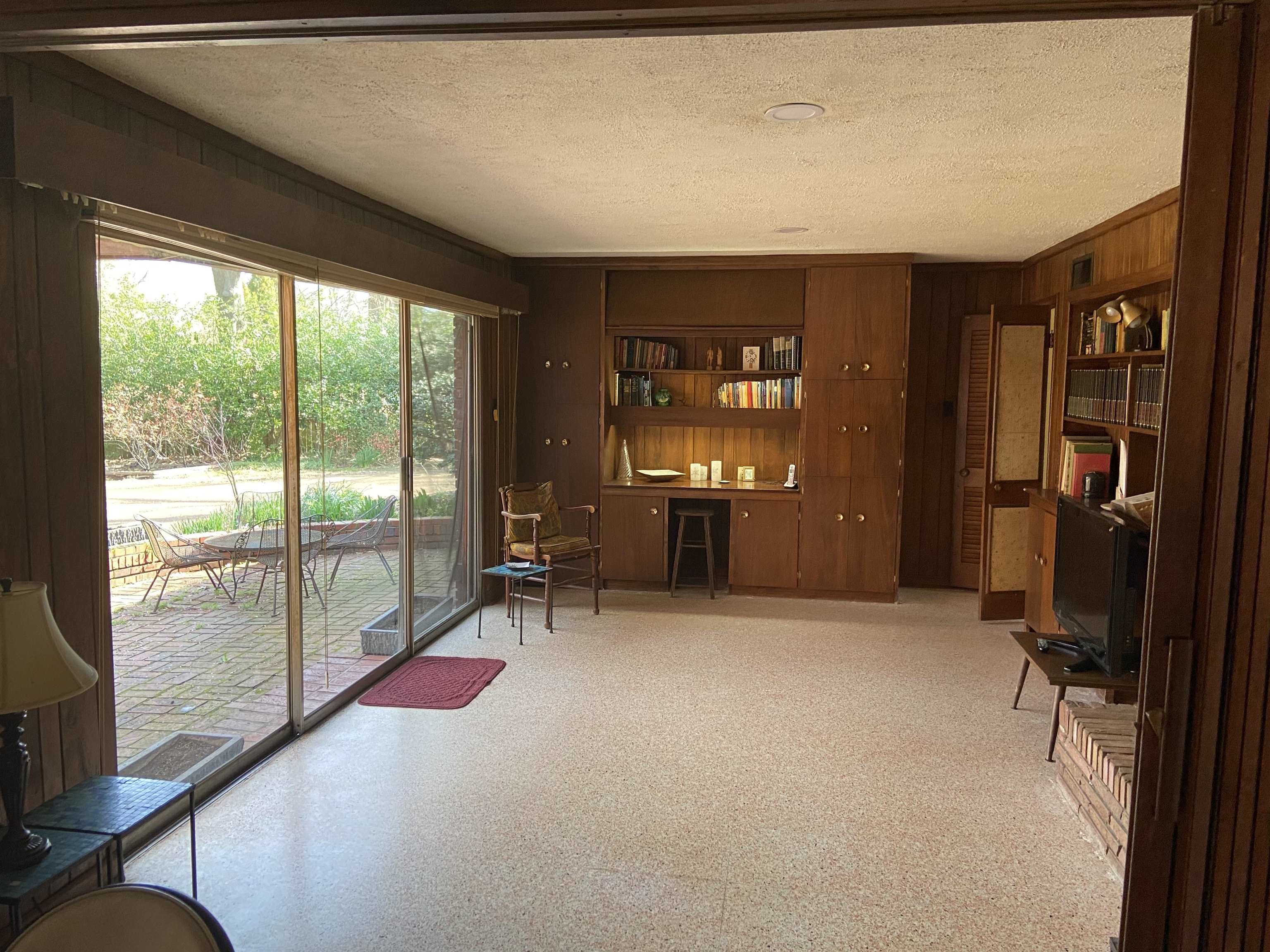 5410 Walnut Grove Road Memphis, TN 38120 - Photo 6 of 16 a view of a livingroom with furniture and windows