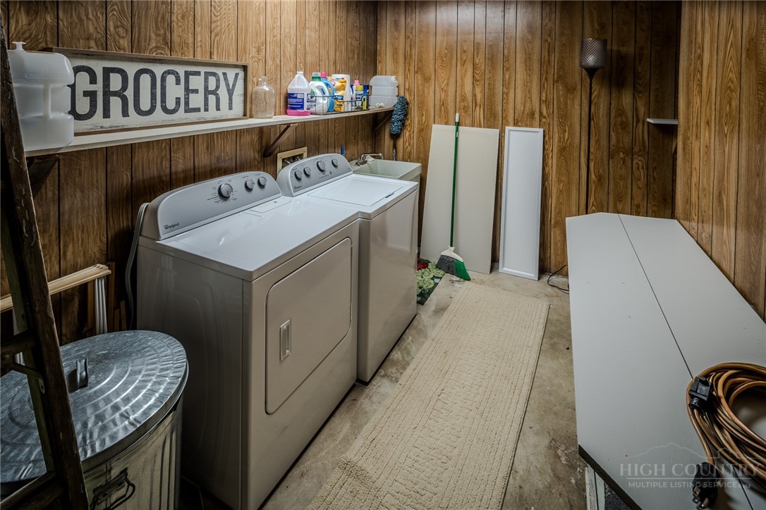 905 Harley Perry Road Zionville, NC 28698 - Photo 34 of 48