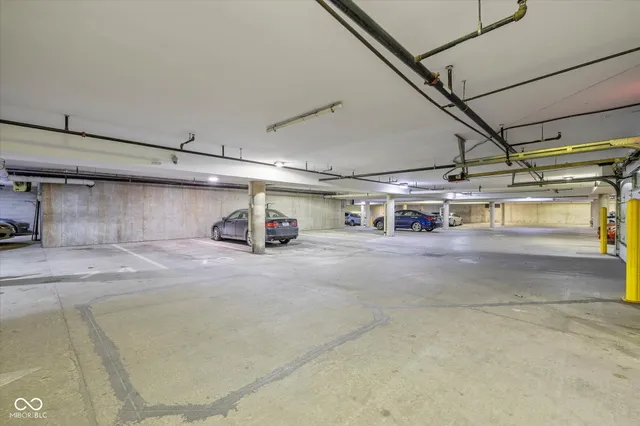 $335,900 | 355 East Ohio Street, Unit 206, Indianapolis, IN 46204