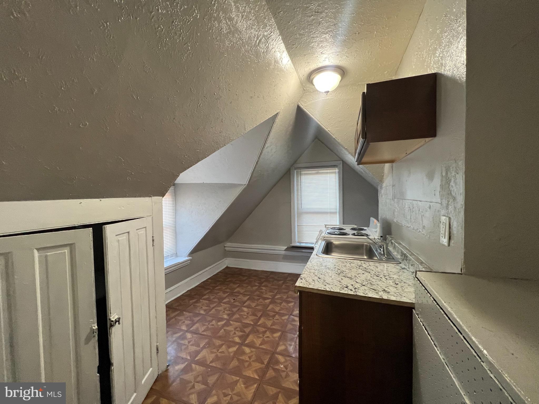 4637 Leiper Street, Unit 6 Philadelphia, PA 19124 - Photo 3 of 5