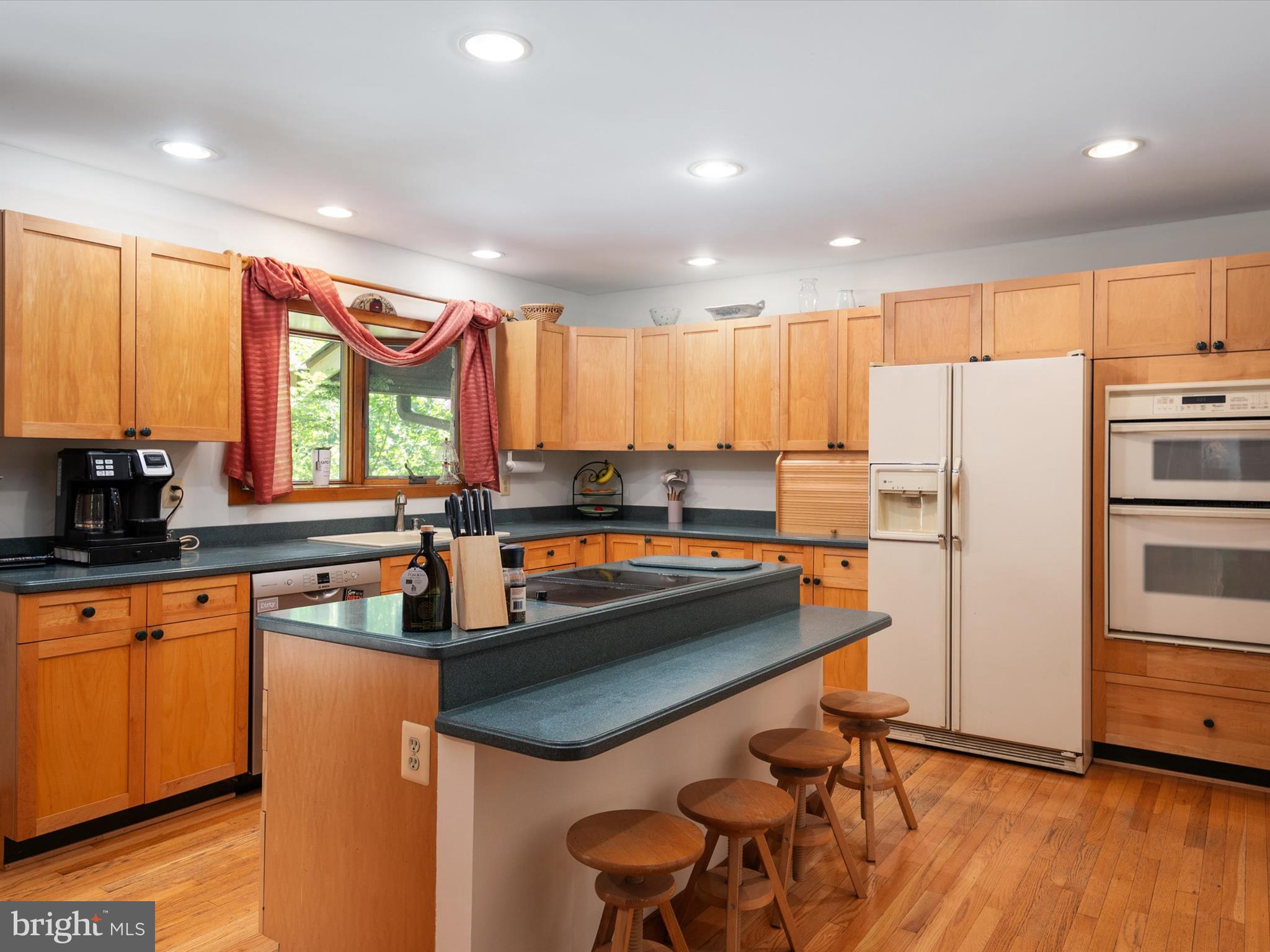 317 Hickory Point Road Pasadena, MD 21122 - Photo 32 of 76 Gallery Image 32