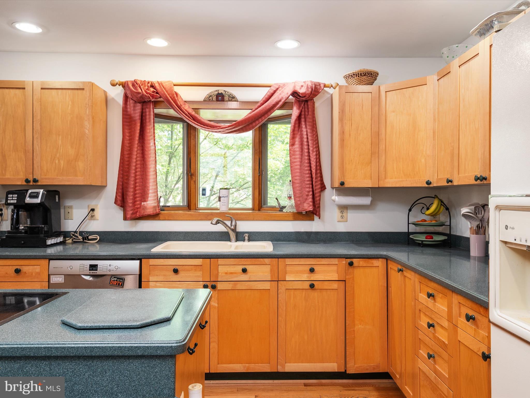317 Hickory Point Road Pasadena, MD 21122 - Photo 33 of 76 Gallery Image 33