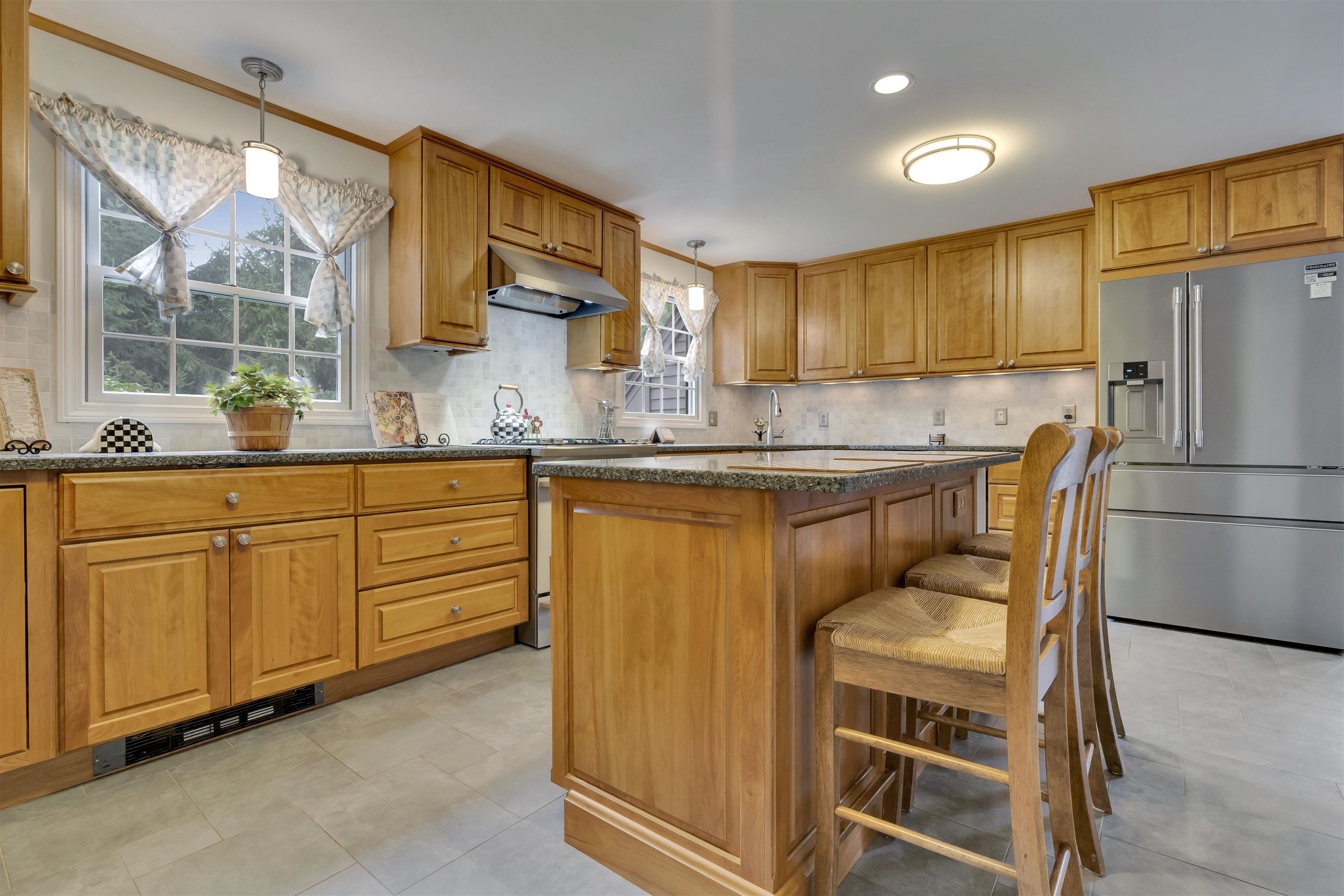 22 Raeder Drive Stratham, NH 03885 - Photo 17 of 52