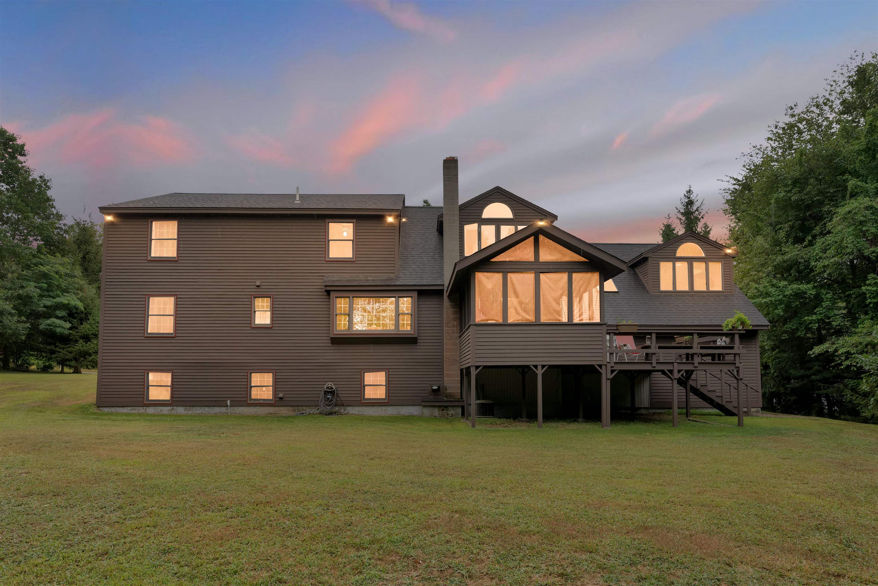 22 Raeder Drive Stratham, NH 03885 - Photo 4 of 52