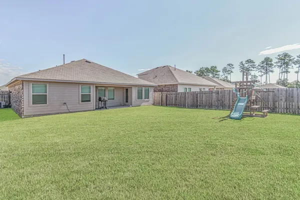 $1,650 | 21540 Rustic Elm Drive, New Caney, TX 77357