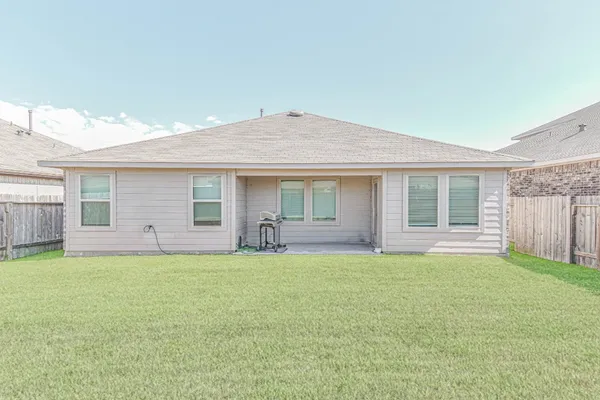 $1,650 | 21540 Rustic Elm Drive, New Caney, TX 77357