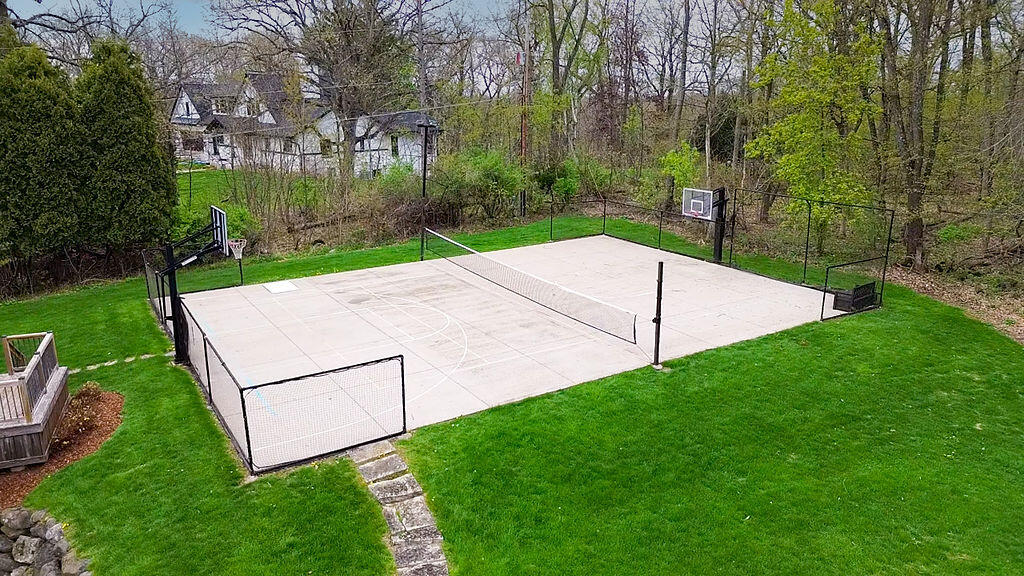 16995 West Small Road New Berlin, WI 53151 - Photo 3 of 48 65' by 45' Sports Court