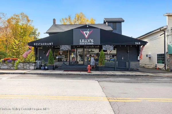 a view of a house with a outdoor space