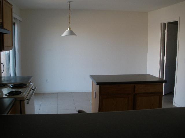 3338 West Fraktur Road Phoenix, AZ 85041 - Photo 3 of 5 Dining Area