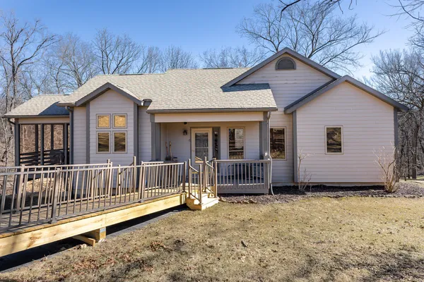 $350,000 | 8 Garnet Court, Galena, IL 61036