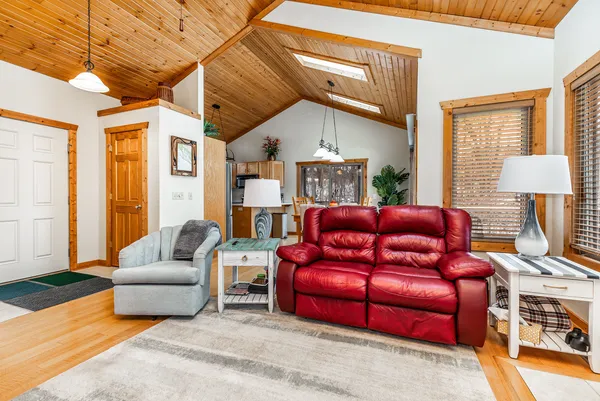 $350,000 | 8 Garnet Court, Galena, IL 61036