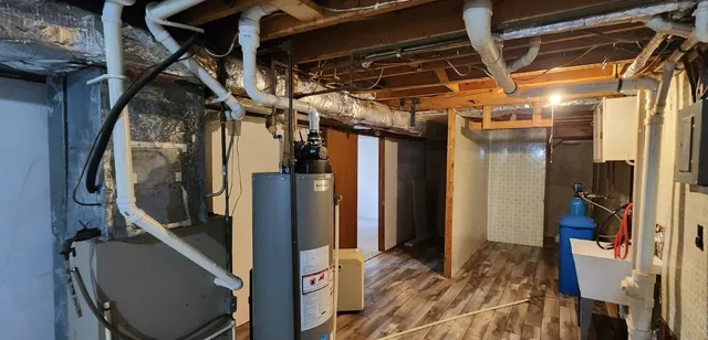 $299,000 | 206 South Garfield Street, Barneveld, WI 53507