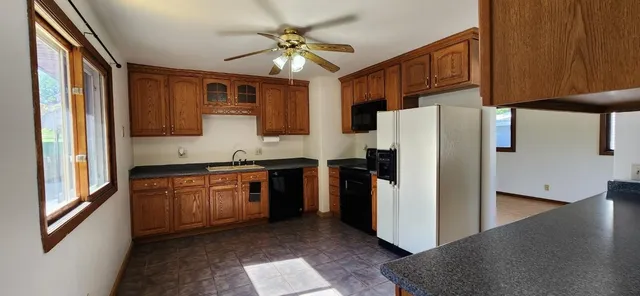 $299,000 | 206 South Garfield Street, Barneveld, WI 53507