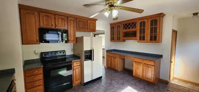 $299,000 | 206 South Garfield Street, Barneveld, WI 53507