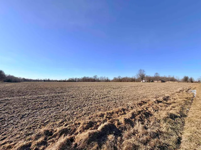 $239,000 | 13799 West 700th Road, Jasonville, IN 47438