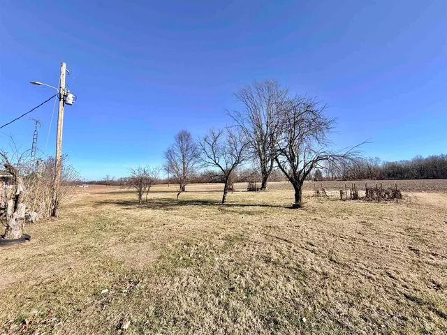 $239,000 | 13799 West 700th Road, Jasonville, IN 47438