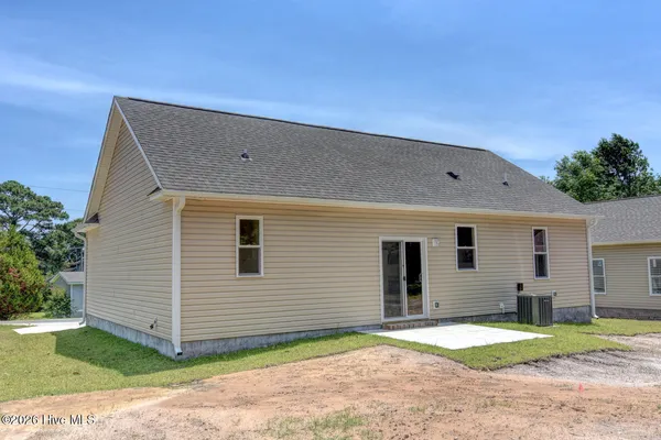 $1,700 | 120 Crabshell Lane, Sneads Ferry, NC 28460