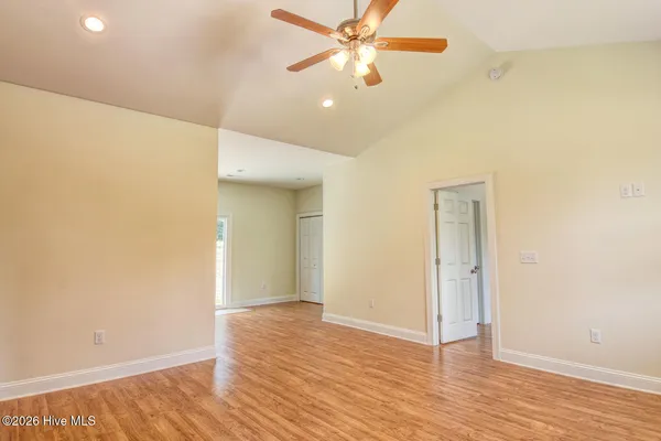 $1,700 | 120 Crabshell Lane, Sneads Ferry, NC 28460