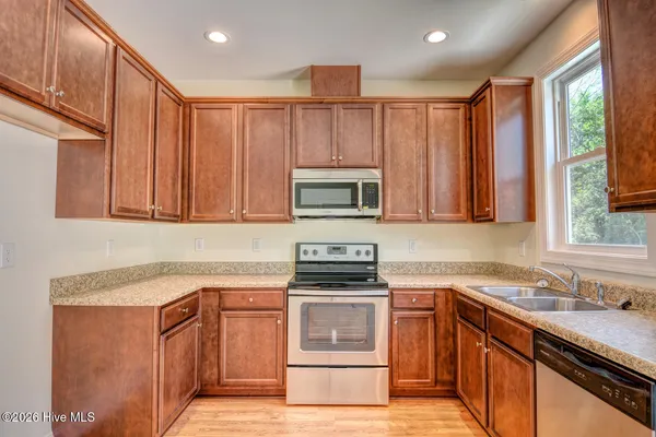 $1,700 | 120 Crabshell Lane, Sneads Ferry, NC 28460