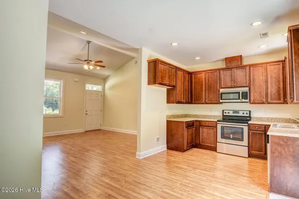 $1,700 | 120 Crabshell Lane, Sneads Ferry, NC 28460