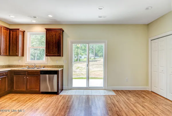 $1,700 | 120 Crabshell Lane, Sneads Ferry, NC 28460