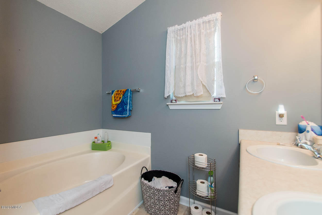 314 Timberwind Drive Byron, GA 31008 - Photo 17 of 31 16