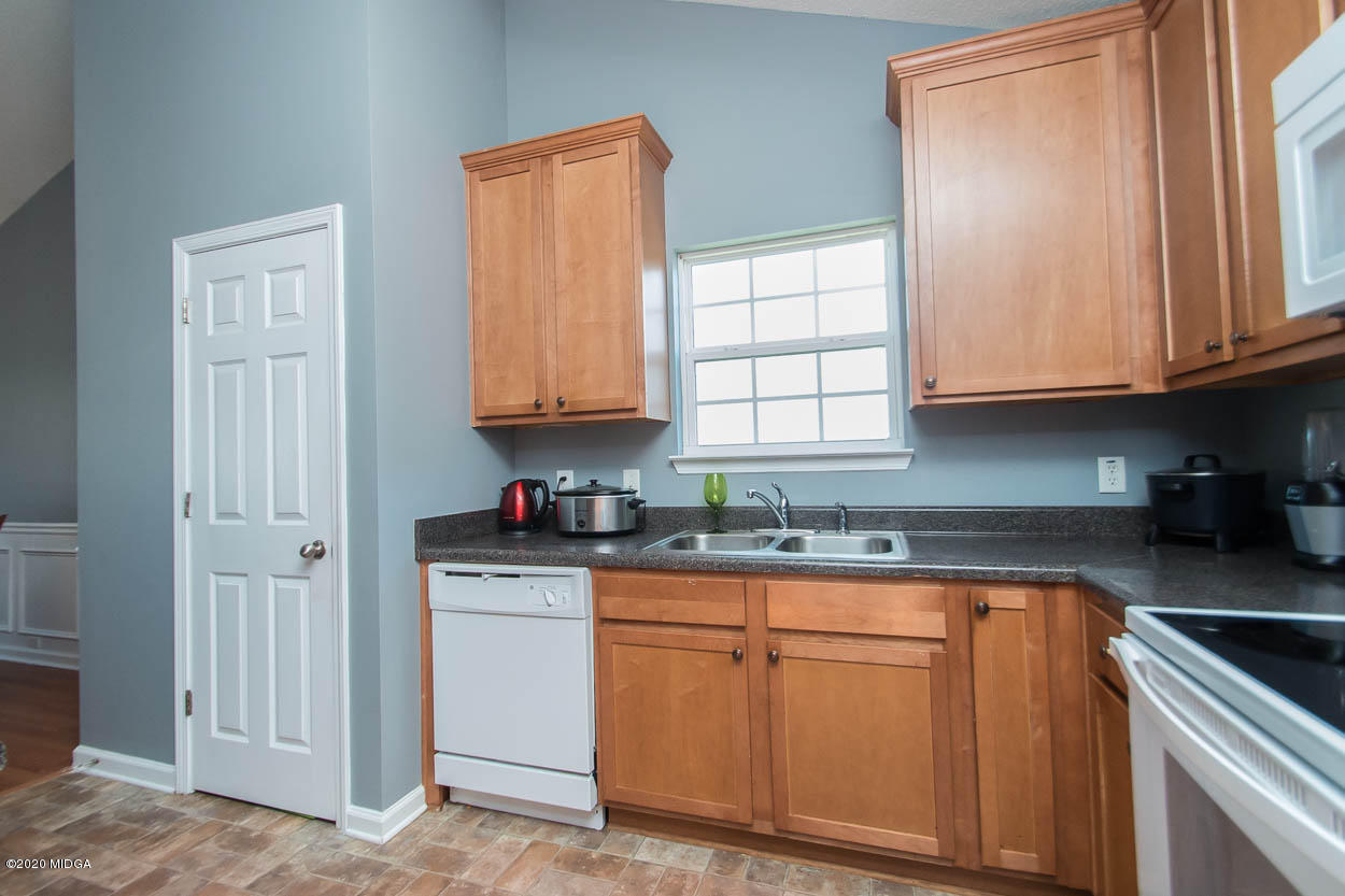 314 Timberwind Drive Byron, GA 31008 - Photo 7 of 31 6
