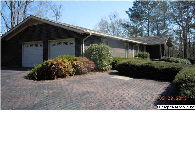 1702 Springhill Drive Sylacauga, AL 35150 - Photo 1 of 27