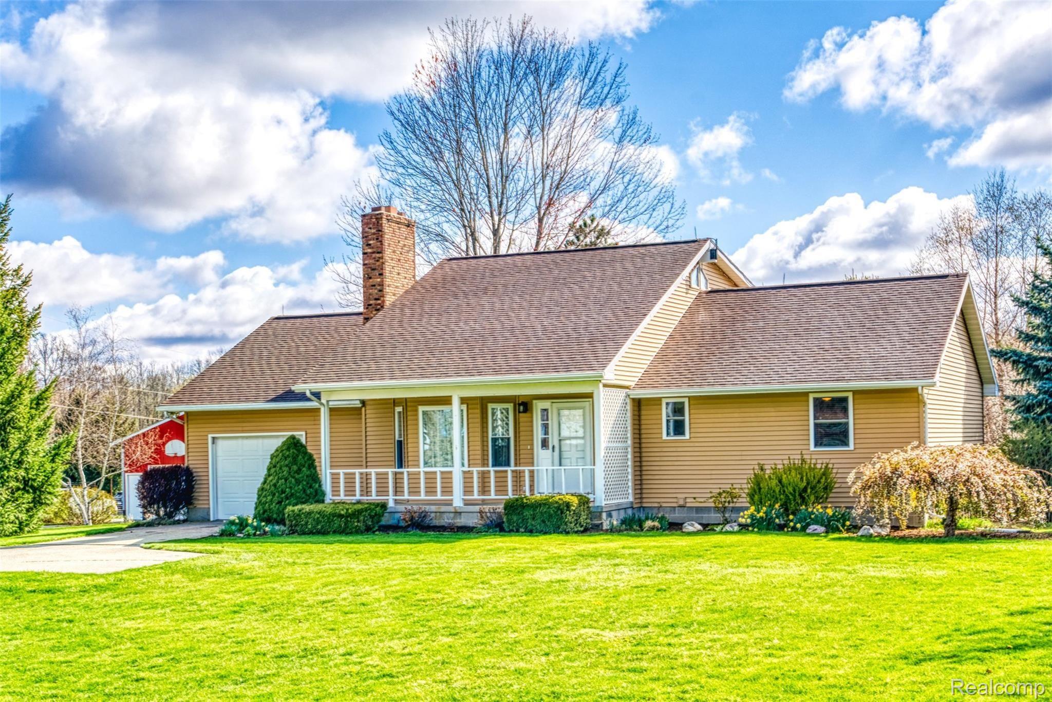 1552 Fowlerville Road Fowlerville, MI 48836 - Photo 56 of 60 DSC06496_9.jpg