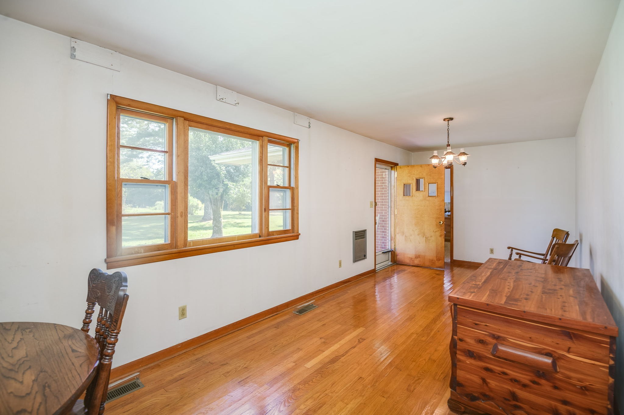 189 Ghea Road Normandy, TN 37360 - Photo 13 of 46 a bed room with a bed and a window