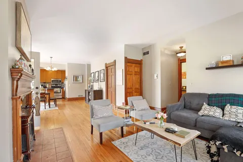 $995,000 | 197 North Kent Street, St. Paul, MN 55102