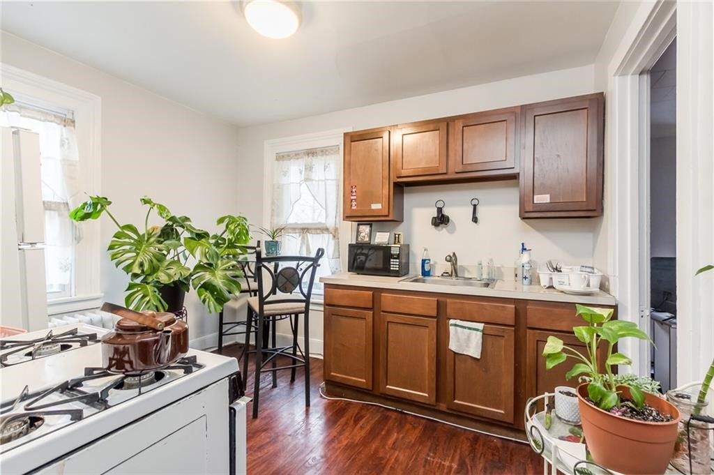 44 Rowley Street Rochester, NY 14607 - Photo 11 of 23 Gallery Image 11