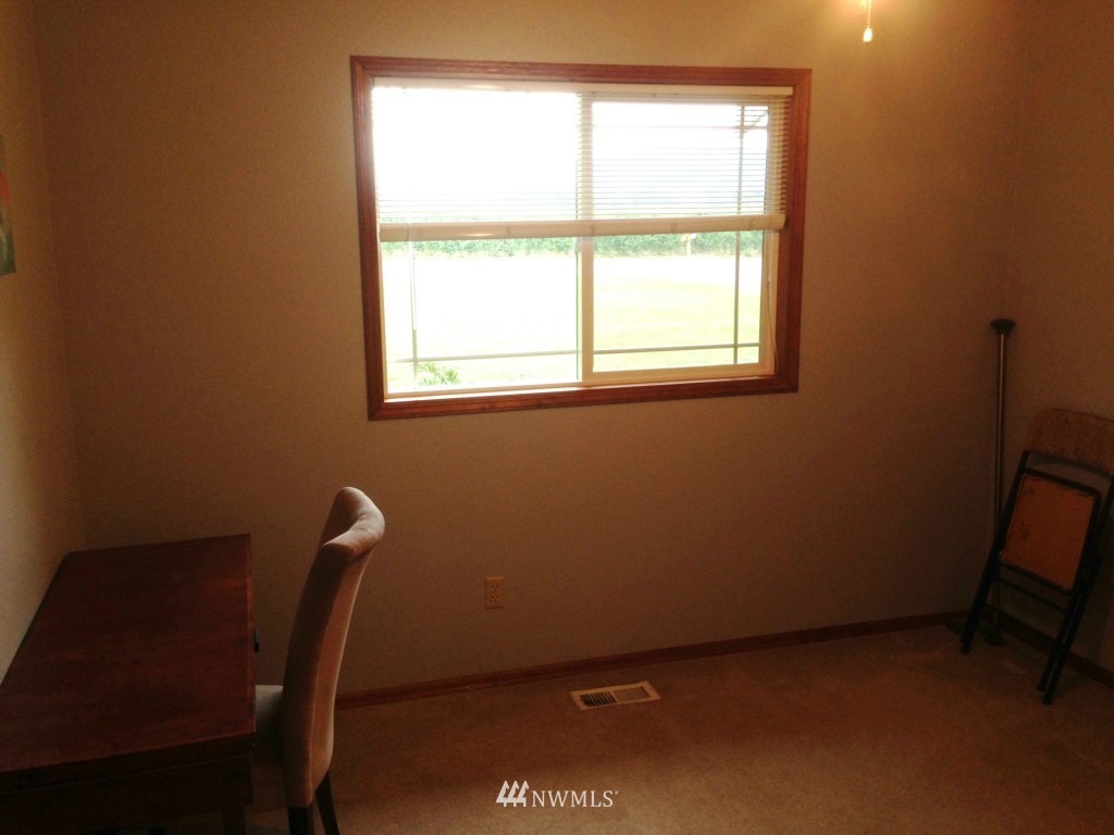 9053 Line Road Lynden, WA 98264 - Photo 14 of 25