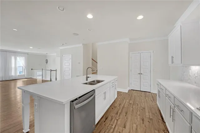 $4,750 | 860 Stonehill Lane, Atlanta, GA 30324