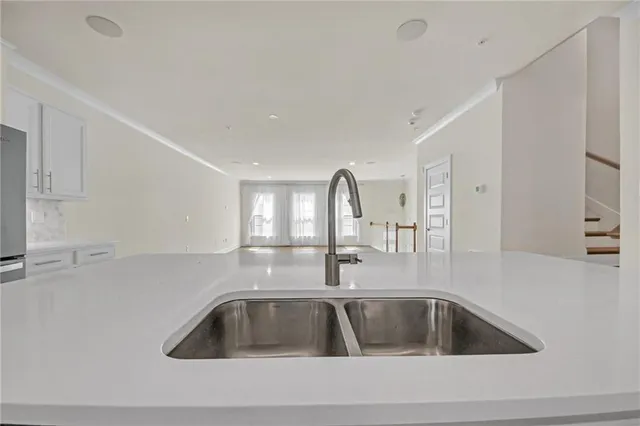 $4,750 | 860 Stonehill Lane, Atlanta, GA 30324