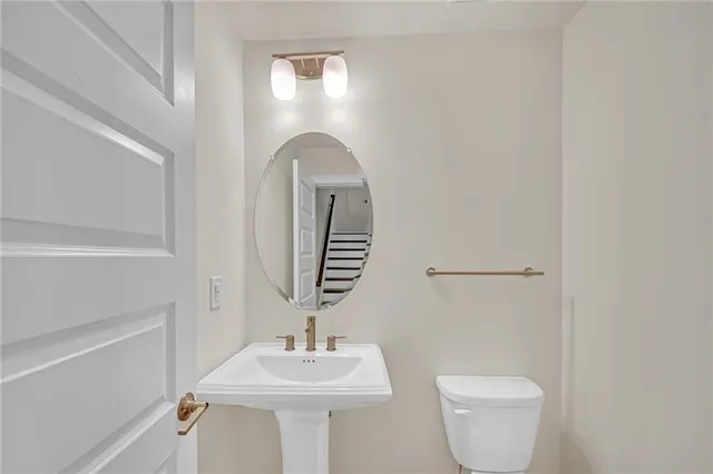 $4,750 | 860 Stonehill Lane, Atlanta, GA 30324